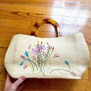 ANDREA STUART Vintage Straw Bag Embroidered Flowers W/ Beading Lucite Mini Tote